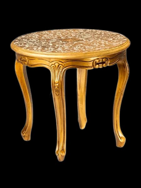 Mesa Lateral Luis XV bege ouro